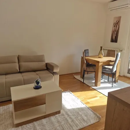 Apartment Centar Nest- Na Dan U Centru Novog Pazara *